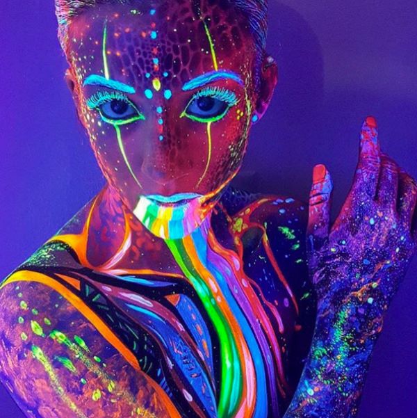 NEONGLAM